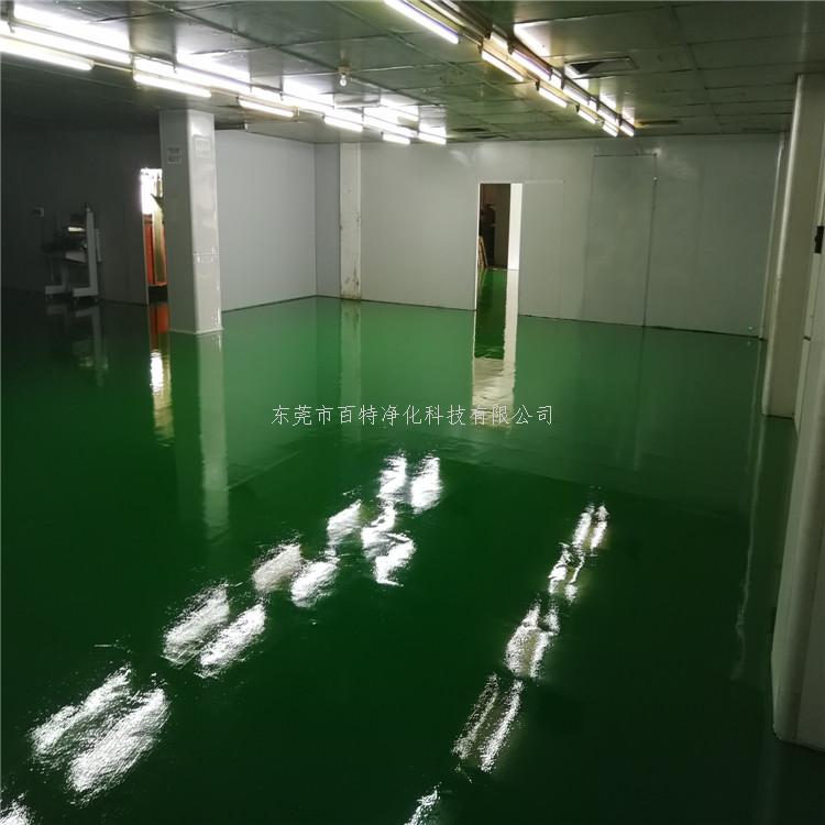 東莞市（shì）謝崗廠房車間環氧薄塗地板施工中
